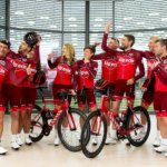 das ganze Gran Fondo Team Alpecin 2017 beim Gruppenfoto