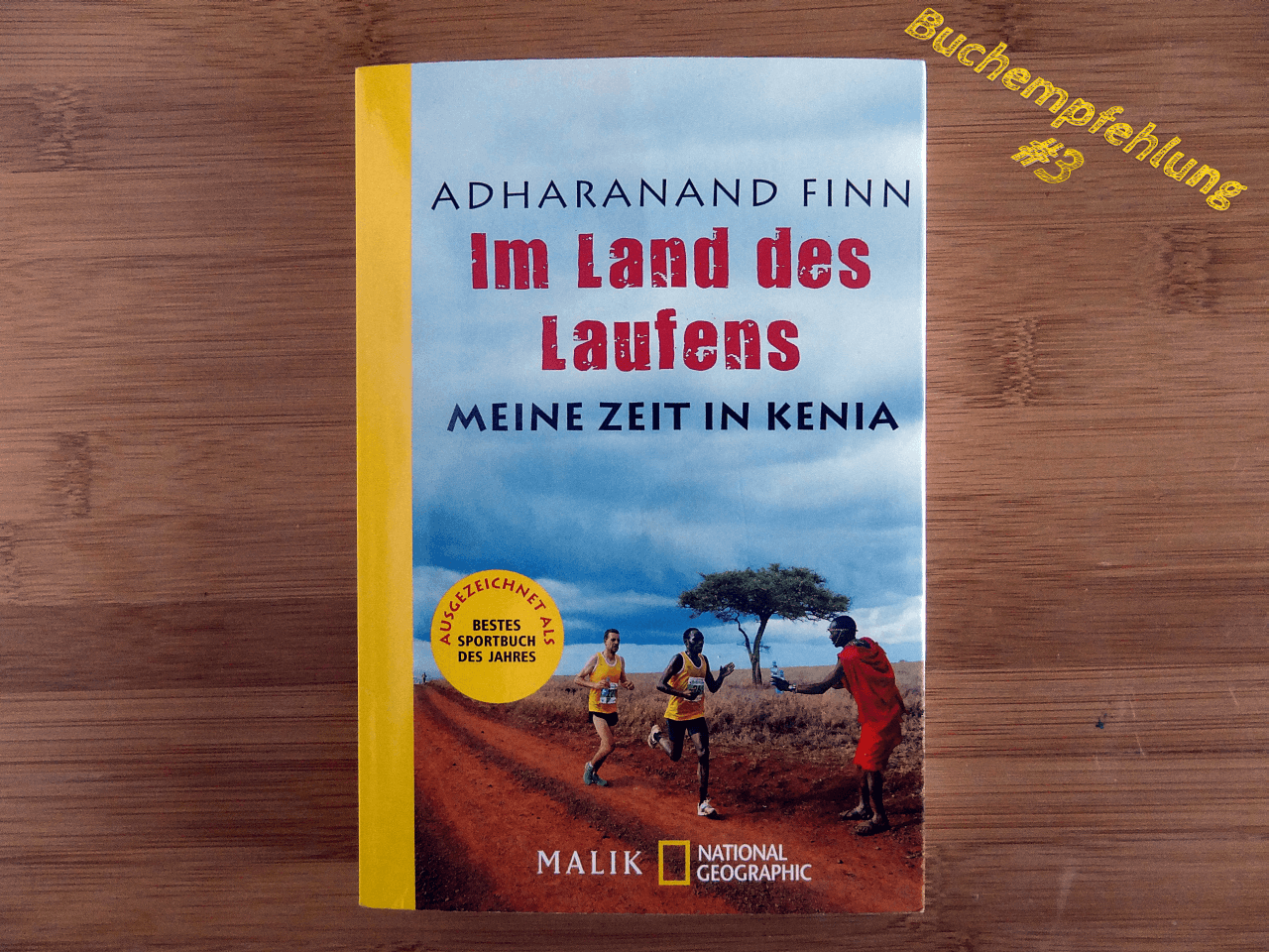 Hier sehen Sie das Cover des Buchs "Im Land des Laufens"